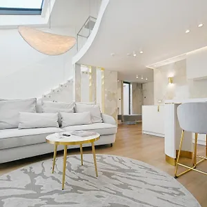 prestige-residence-by-3city-rentals-sopot.sopothotels.com/